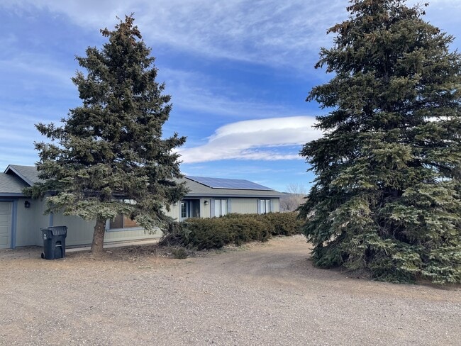 Building Photo - 6155 E Robles Rd