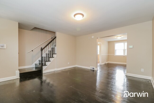 Photo - 1760 Weston Ave