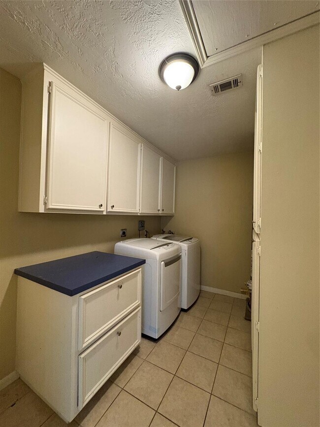 Photo - 3450 Gary Ln