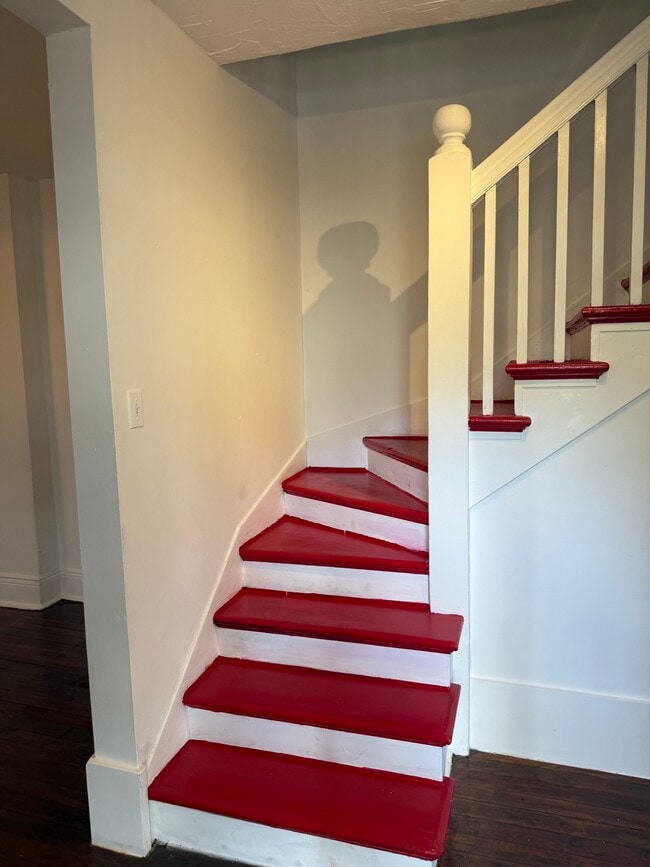 Building Photo - 934 Lowerline St Rental