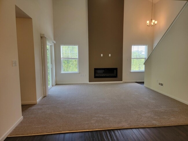 Photo - 30 Rollins Ln