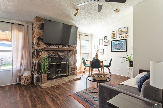 Photo - 1507 Miami Dr