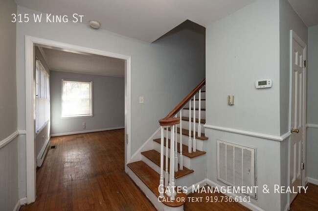 Photo - 315 W King St