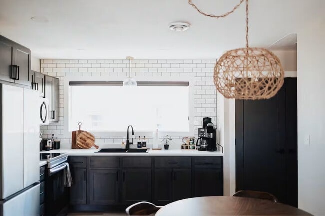 Photo - 2601 W 13th St