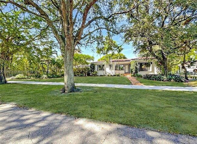 Photo - 364 Navarre Dr