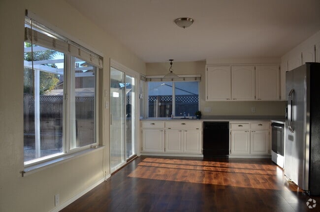 Building Photo - 3576 Yellowstone Ct Rental