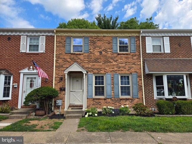 Photo - 104 Providence Ave