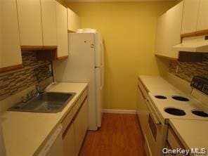 Photo - 909 Skyline Dr