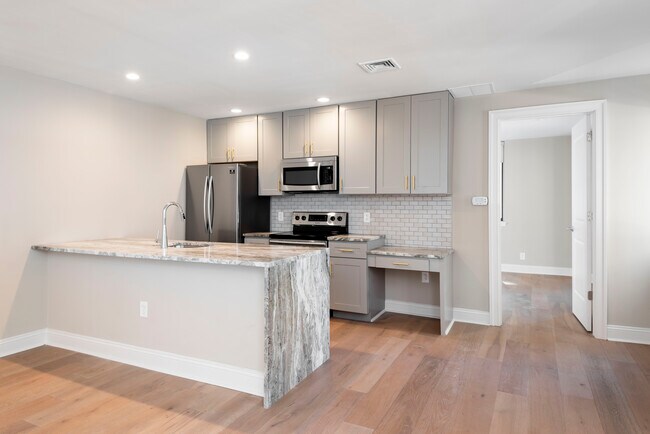 Photo - 33 Letitia St