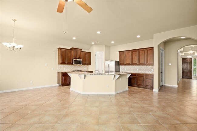 Photo - 112 W Adelanta Pl