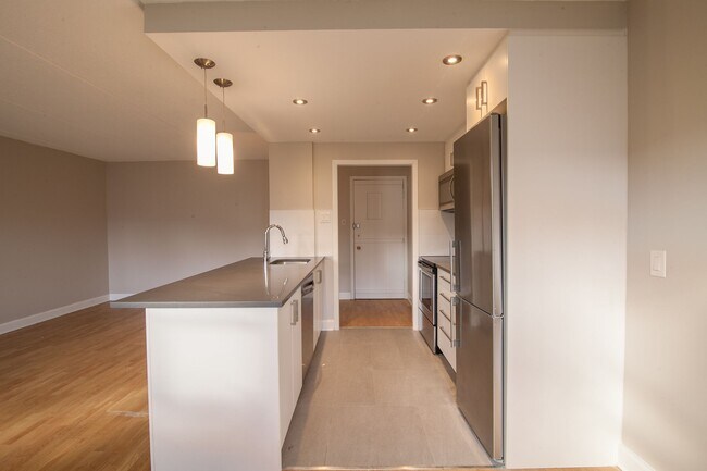 Photo - 705 Boulevard Churchill Unit 205