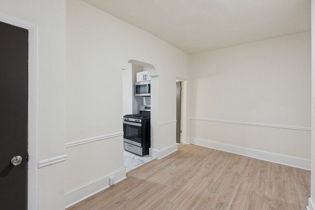 Photo - 5532 N Lawrence St Unit 1