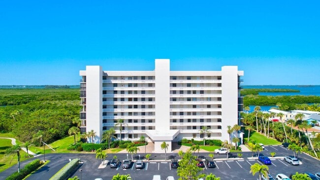 5059 N Hwy A1A