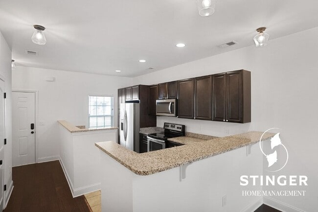 Photo - 362 Dante Cir