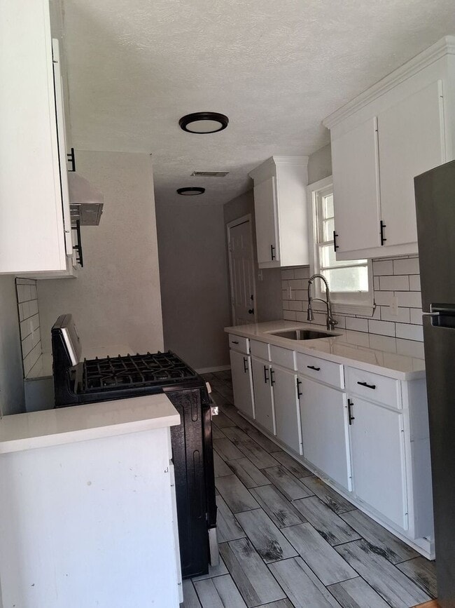 Photo - Nice 3 Bed 2 Bath North Jackson Rental on State St