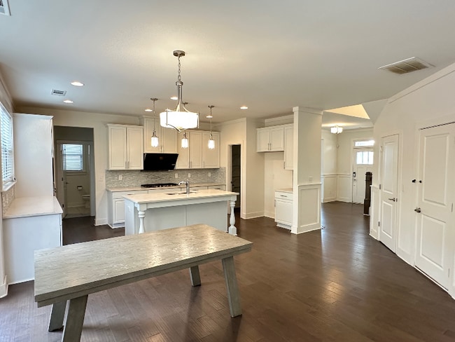 Photo - 987 Halletts Peak Pl