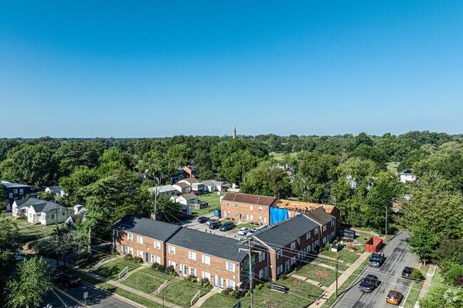Photo - LIV Lakeview