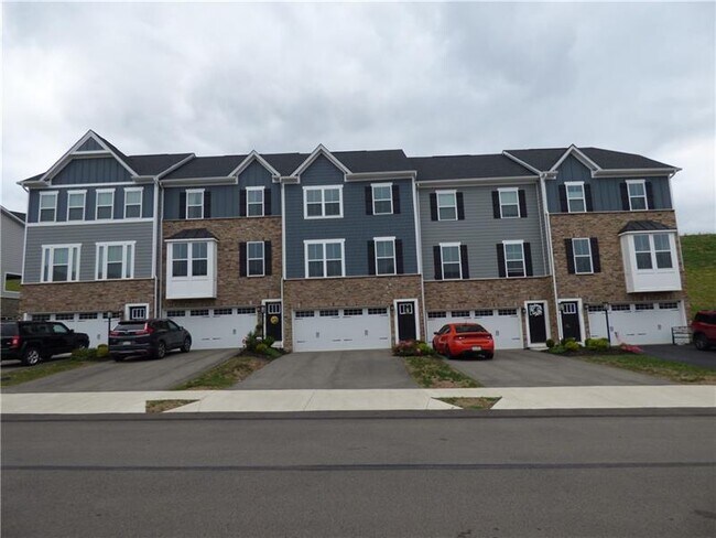 Photo - 305 Spruce Ln
