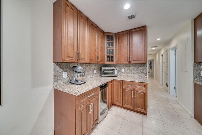 Photo - 1728 NE 16th Ave