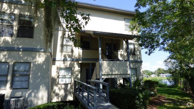 Building Photo - 2 bedroom in Jacksonville FL 32210 Rental