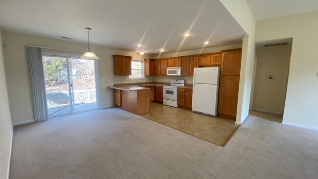 Photo - 3 Bed / 2 Bath Home in Timber Run – Dog Fr...