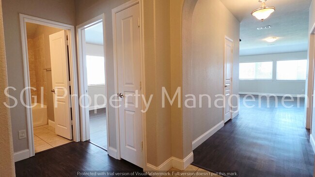 103 Bankhurst Dr