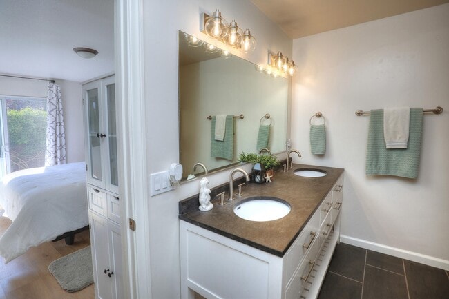 Photo - 114 Kalley Dr