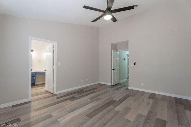 Photo - 1735 Navarre Ln