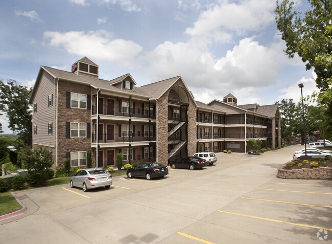 College North Apartments - College North Apartments