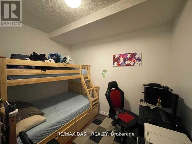 Photo - 263 Wellington St W Unit 502