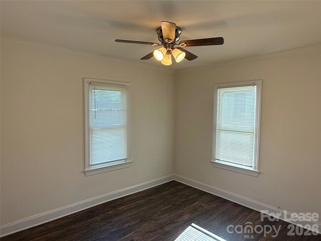 Photo - 2203 Highland St