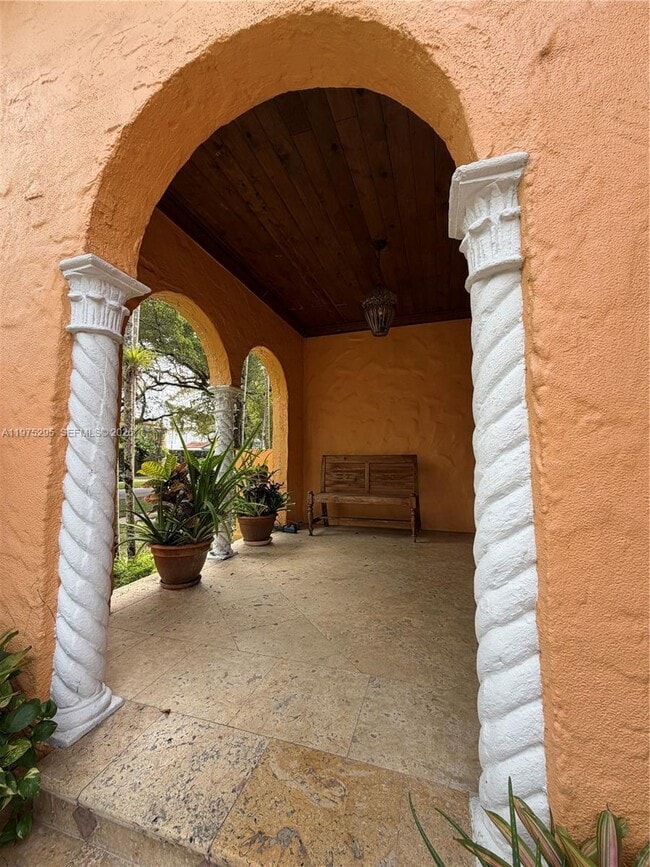 Photo - 1222 Ferdinand St