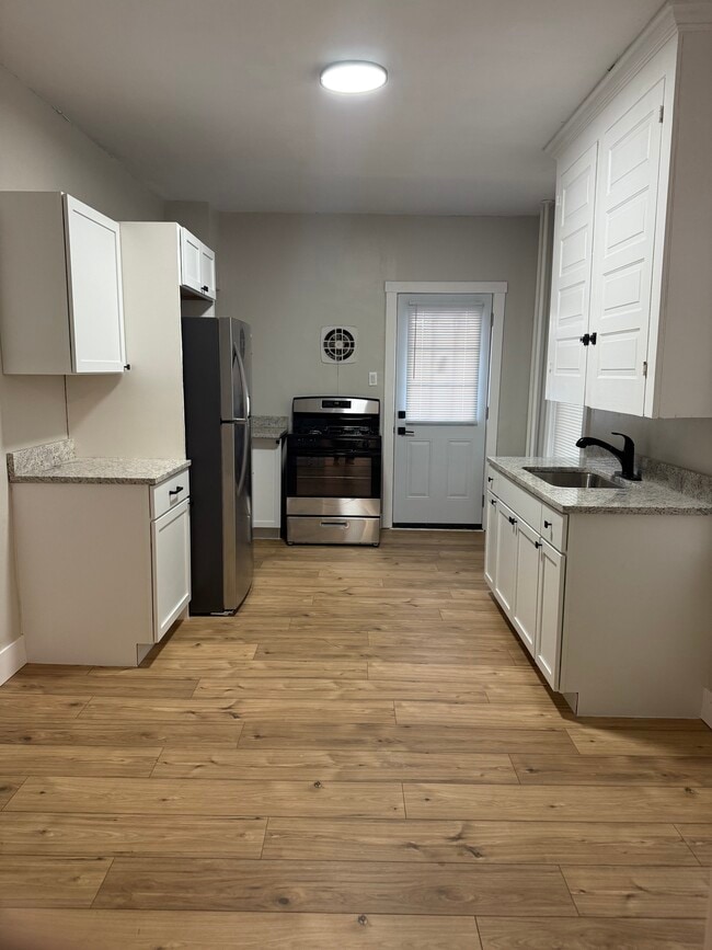 Building Photo - 66 N Tremont St Rental