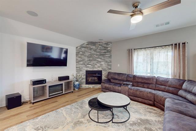 Photo - 6112 Whale rock court