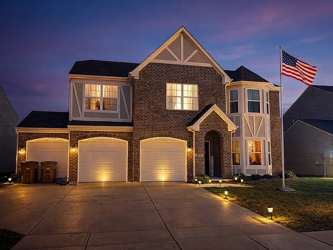 Photo - 4378 Ashworth Ln