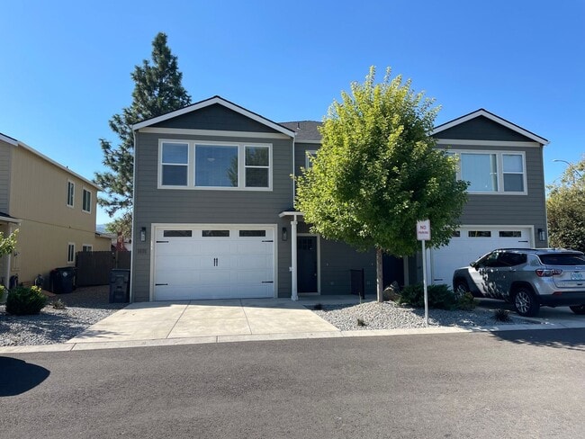 Gorgeous 4 Bedroom 2.5 Bath Home-A Must Se... - Gorgeous 4 Bedroom 2.5 Bath Home-A Must Se...