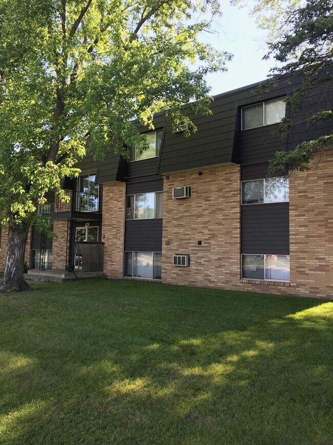 Large Two Bedroom Apartment - Large Two Bedroom Apartment Unit JC-103