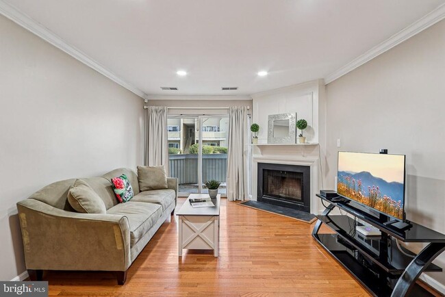 Photo - 18202 Chalet Dr Unit APT 1