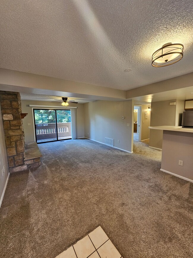 Photo - 945 Moorings Dr