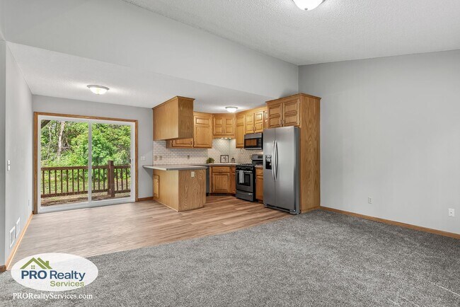 Photo - 3 Bedroom Home in Mounds View