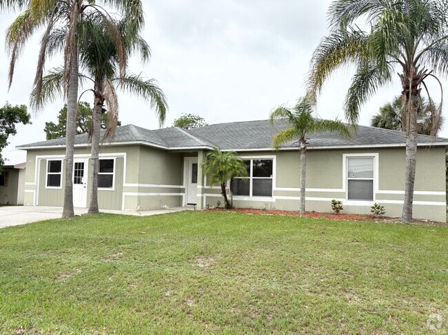 Building Photo - 1565 Emerson Dr SE Rental