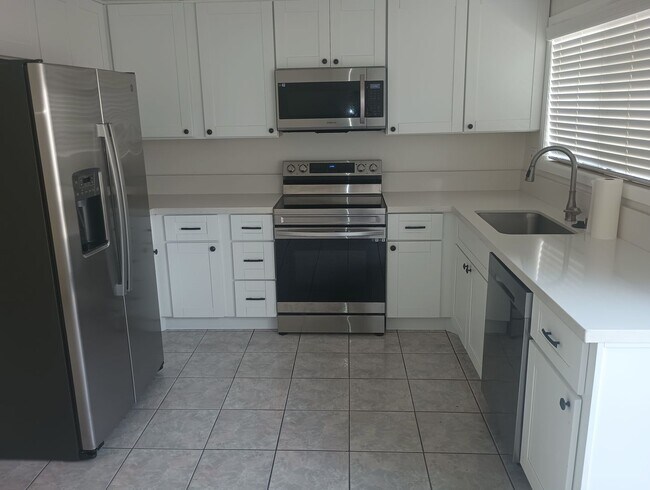 Photo - 2BR/1.5BA Condo in the heart of Oceanside
