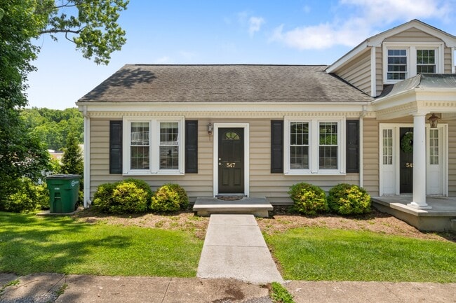 Photo - 545 Montgomery St