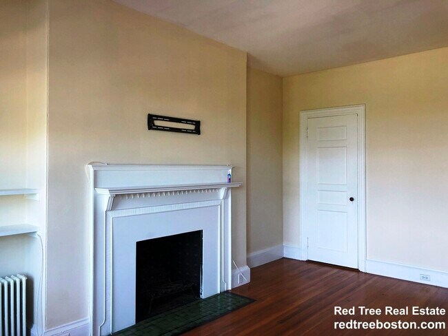 470 Beacon St Unit 1