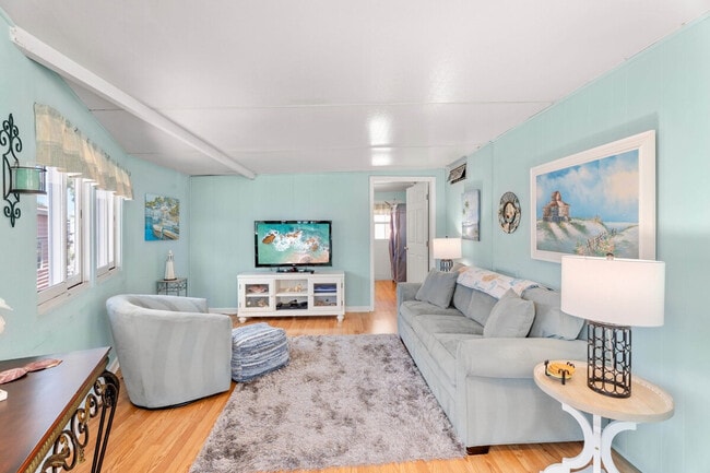 Photo - 1256 Nettles Blvd Unidad SI ID1537526P