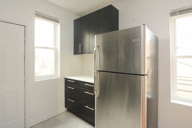 Photo - 2347 N Drake Ave Unit 4