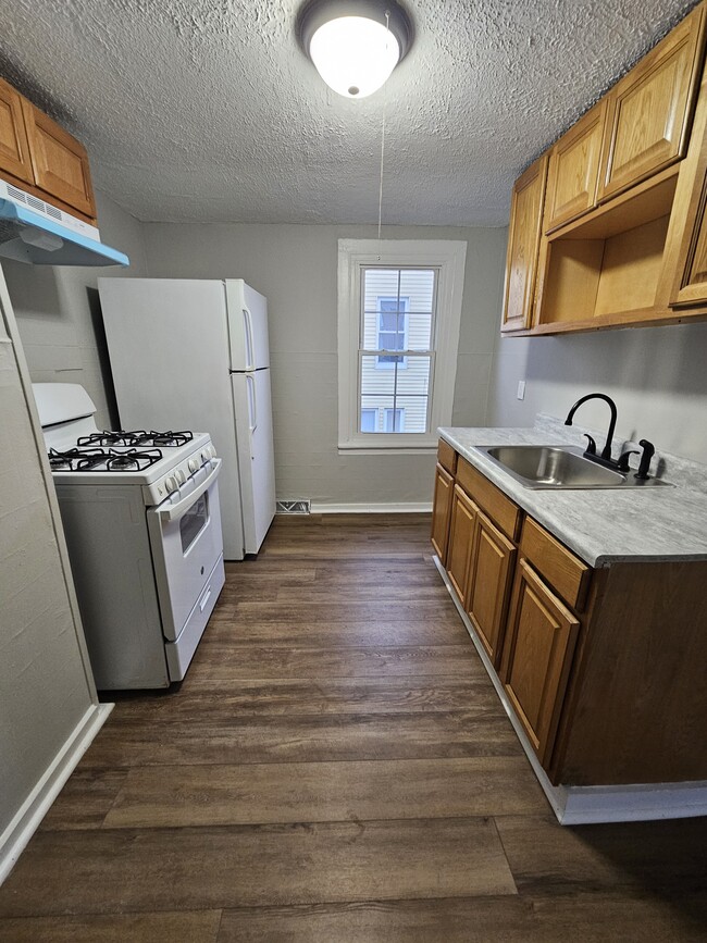 Photo - 24 Dickerman St Apartments Unit 2