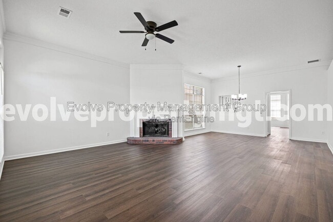 Photo - 330 Bendigo Dr