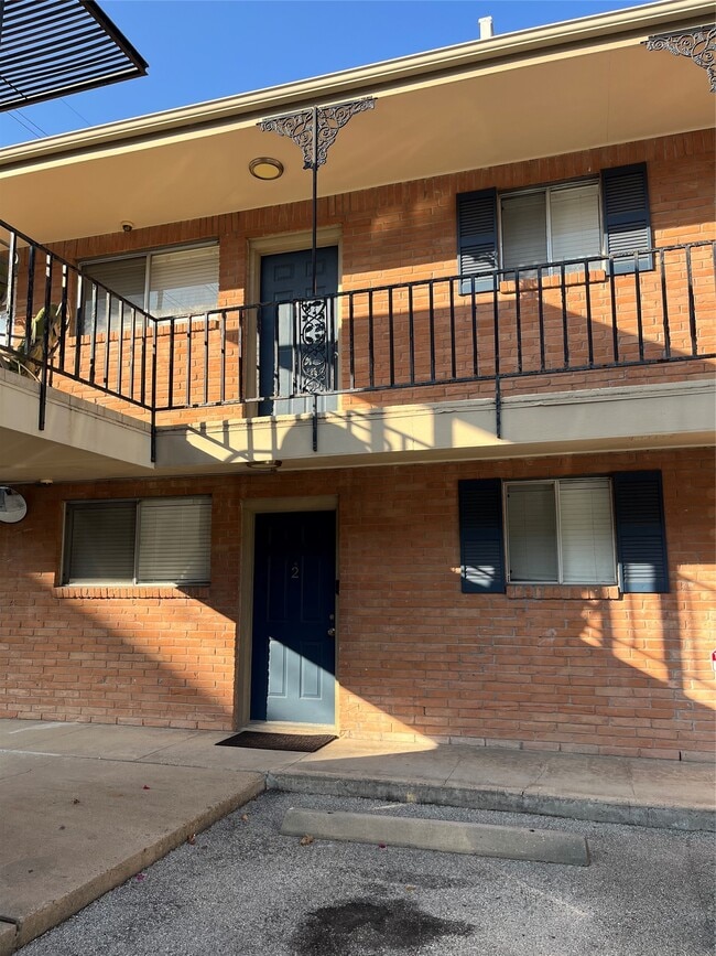 Building Photo - 4010 Feagan St Unit 5