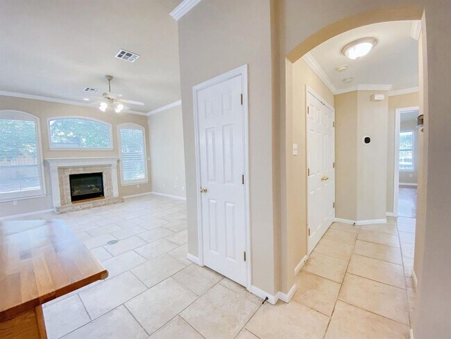 Photo - 1904 Maize Bend Dr